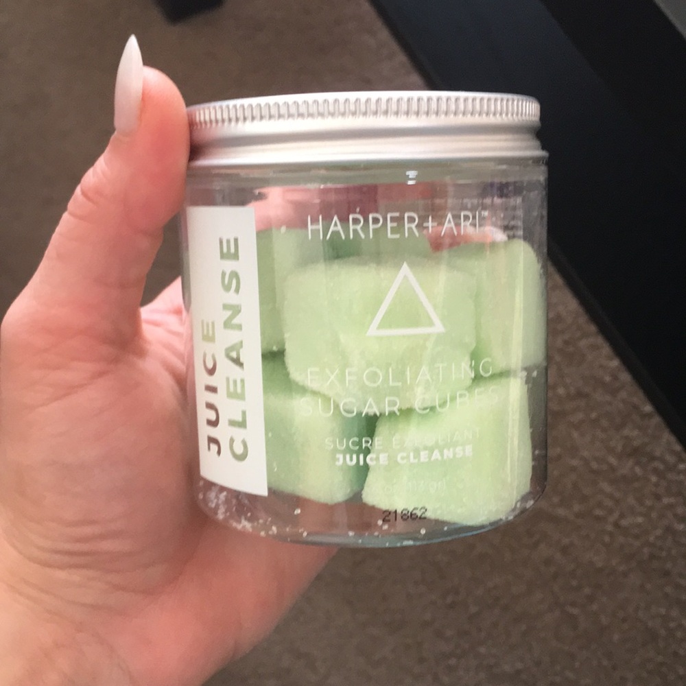 Exfoliating sugar cubes